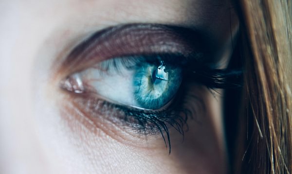 Just Like Eyes, Fragrance "Speaks"
